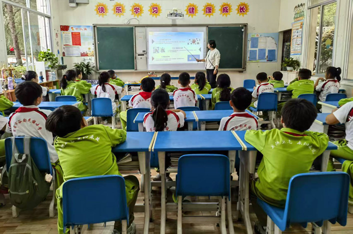湖南省湘西州吉首市谷韵民族小学关工委：科普传染病防控知识，筑牢校园健康防线