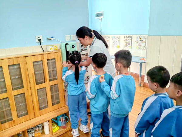 预防烫伤，安全“童”行——四川省凉山州宁南县机关幼儿园关工委开展“防烫伤安全守护”系列主题活动