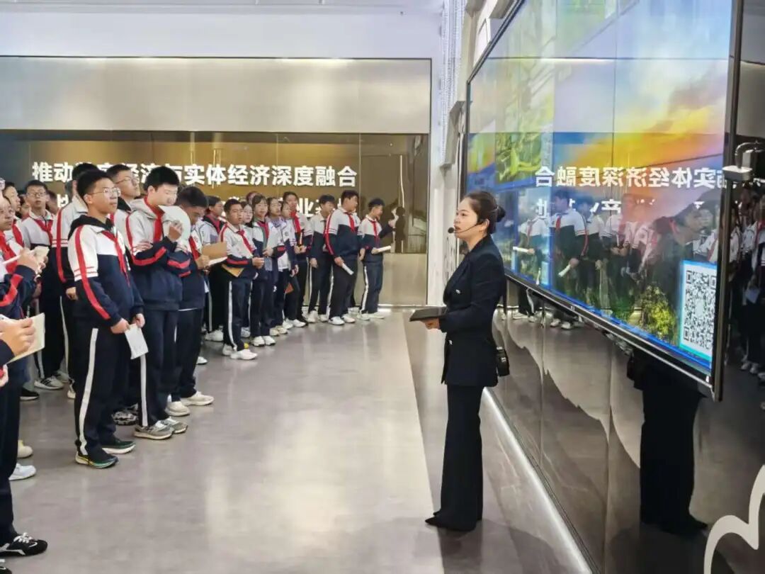 四川省雅安市名山区开展青少年科普实践教育活动