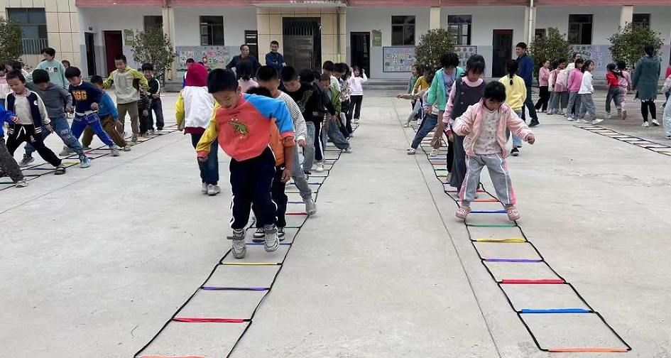 江西省抚州市崇仁县：阳光体育绽活力，因龄施教展风采