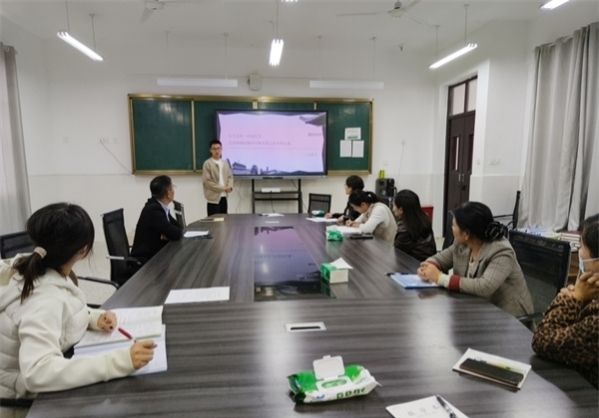 书香润心灵，阅读见美好——江苏省徐州市铜山区汉王镇虎腰小学关工委开展教师读书分享活动