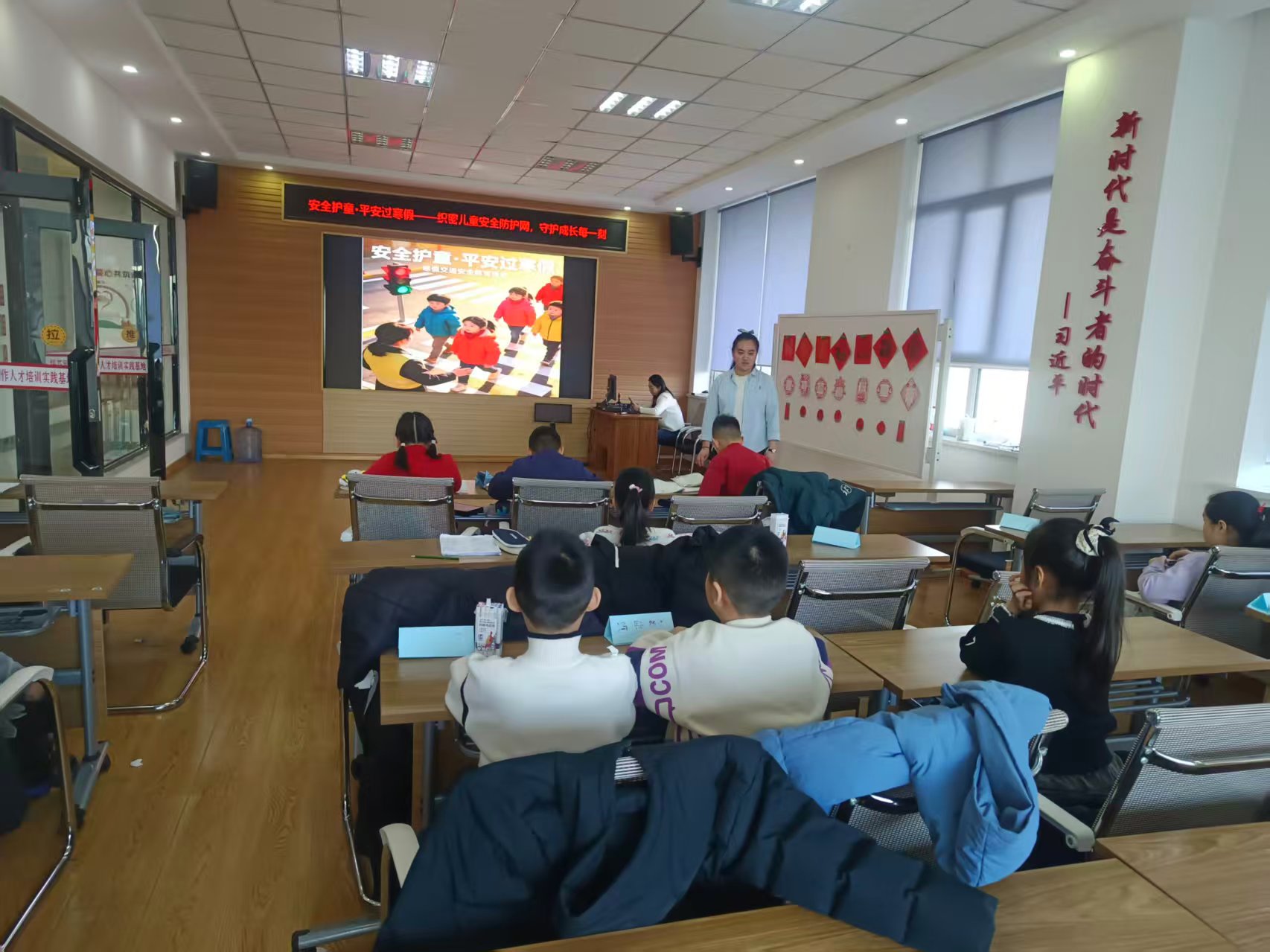 黑龙江省牡丹江市绥芬河市绥芬河镇北海社区关工委开展“安全护童·平安过寒假——织密儿童安全防护网，守护成长每一刻”主题教育活动