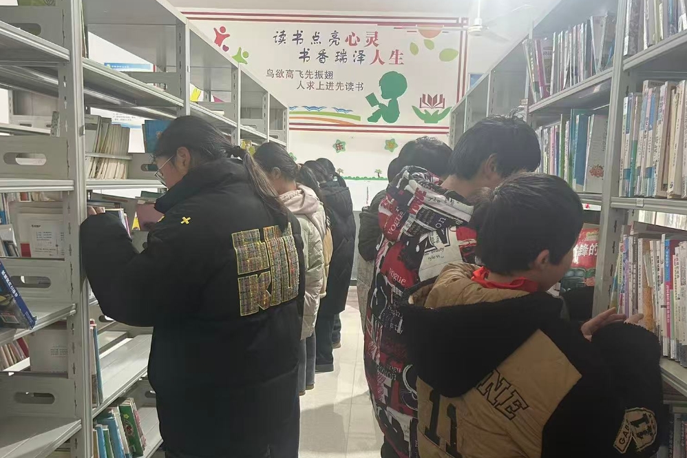 安徽省阜阳市阜南县于集乡中心小学关工委联合开展“读书点亮心灵，书香瑞泽人生”主题阅读活动