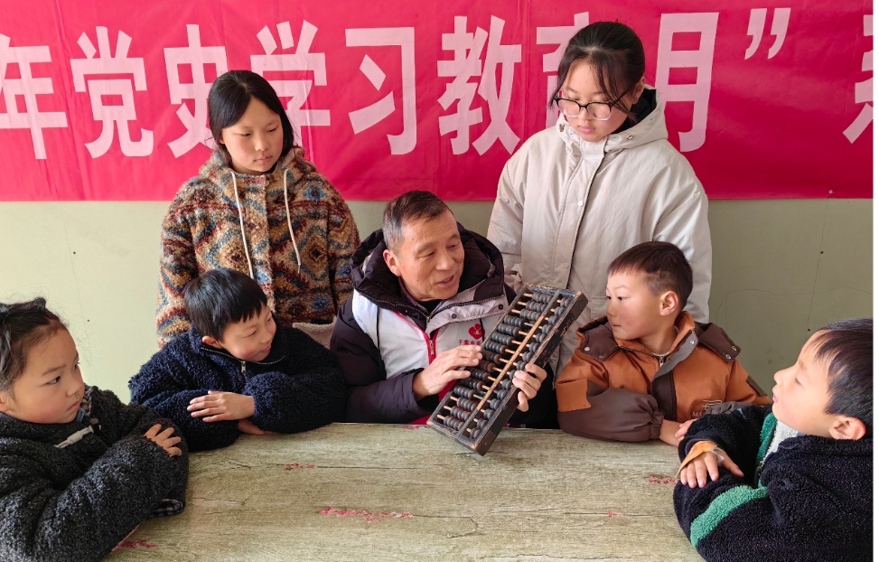 安徽省阜阳市阜南县于集乡关工委开展“小算盘，大智慧"主题传承非遗文化教育活动