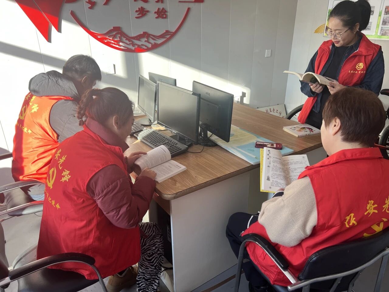 黑龙江省牡丹江市宁安市东京城镇关工委组织开展“书香润心灵 阅读伴成长”读书分享会活动