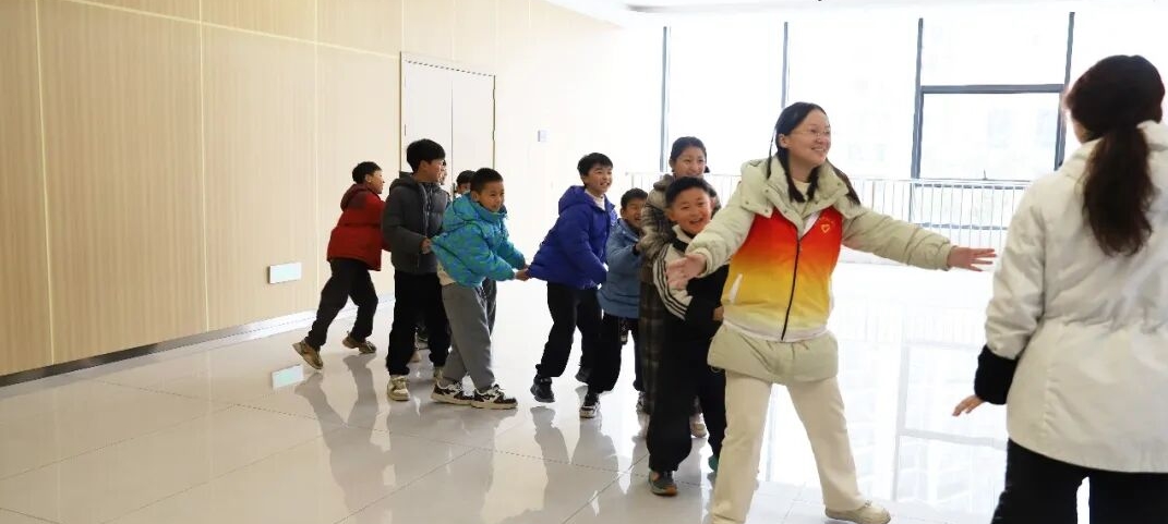 江西省抚州市崇仁县：“公益托管”解难题 文明实践暖童心