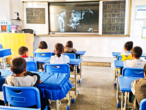 弘扬雷锋精神 争做时代新人——四川省凉山州宁南县白鹤滩镇倮格小学关工委开展学雷锋纪念日主题活动