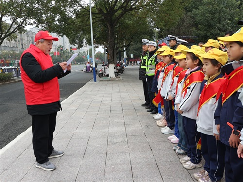政企警民齐携手 文明交通共守护——江苏省淮安市遂川县开展交通安全主题宣传活动
