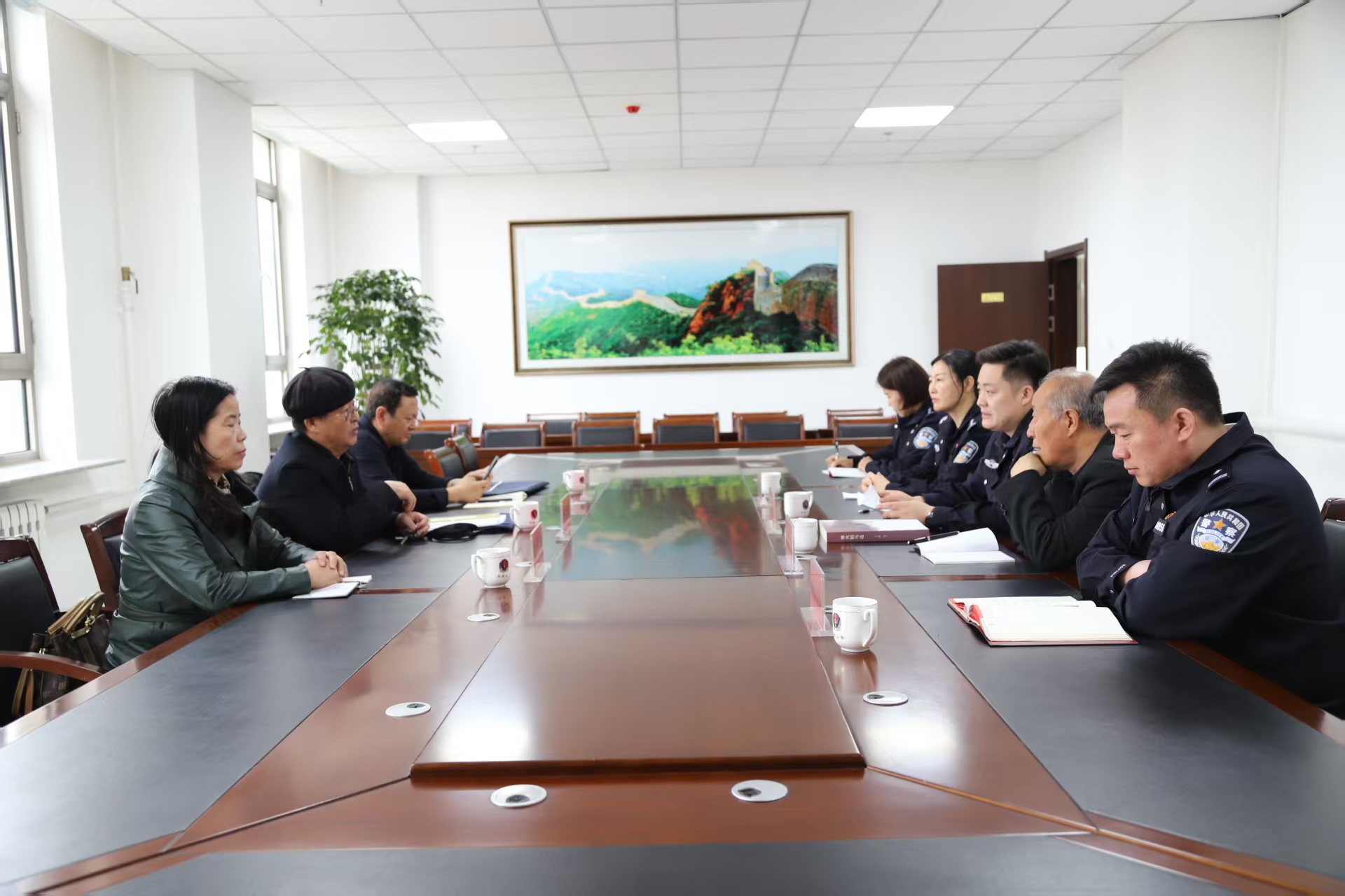 法治护苗筑防线 关爱护航助成长——内蒙古自治区赤峰市阿鲁科尔沁旗关工委深入公安局调研指导关心下一代工作