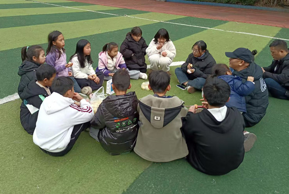 湖南省吉首市谷韵民族小学关工委：情暖双休，守护成长