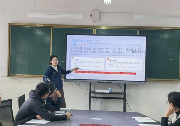 笔尖对话润童心，习作眉批启新思——江苏省徐州市铜山区汉王镇虎腰小学关工委开展教师读书分享活动