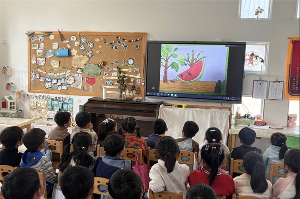 书香日积月累，绘本光影绽放——江苏省徐州市铜山区汉王镇中心幼儿园关工委开展AI绘本动画创意展示活动
