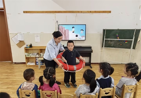 筑牢安全防线，守护童真夏日——江苏省徐州市铜山区汉王镇刘庄幼儿园关工委开展防溺水安全教育活动