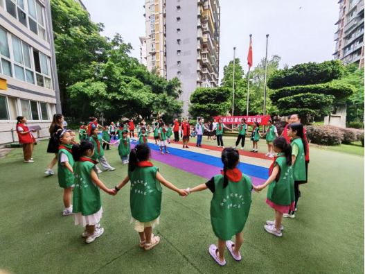 四川自贡高新区悦景社区关工委 五老与少年儿童“粽情端午趣六一”