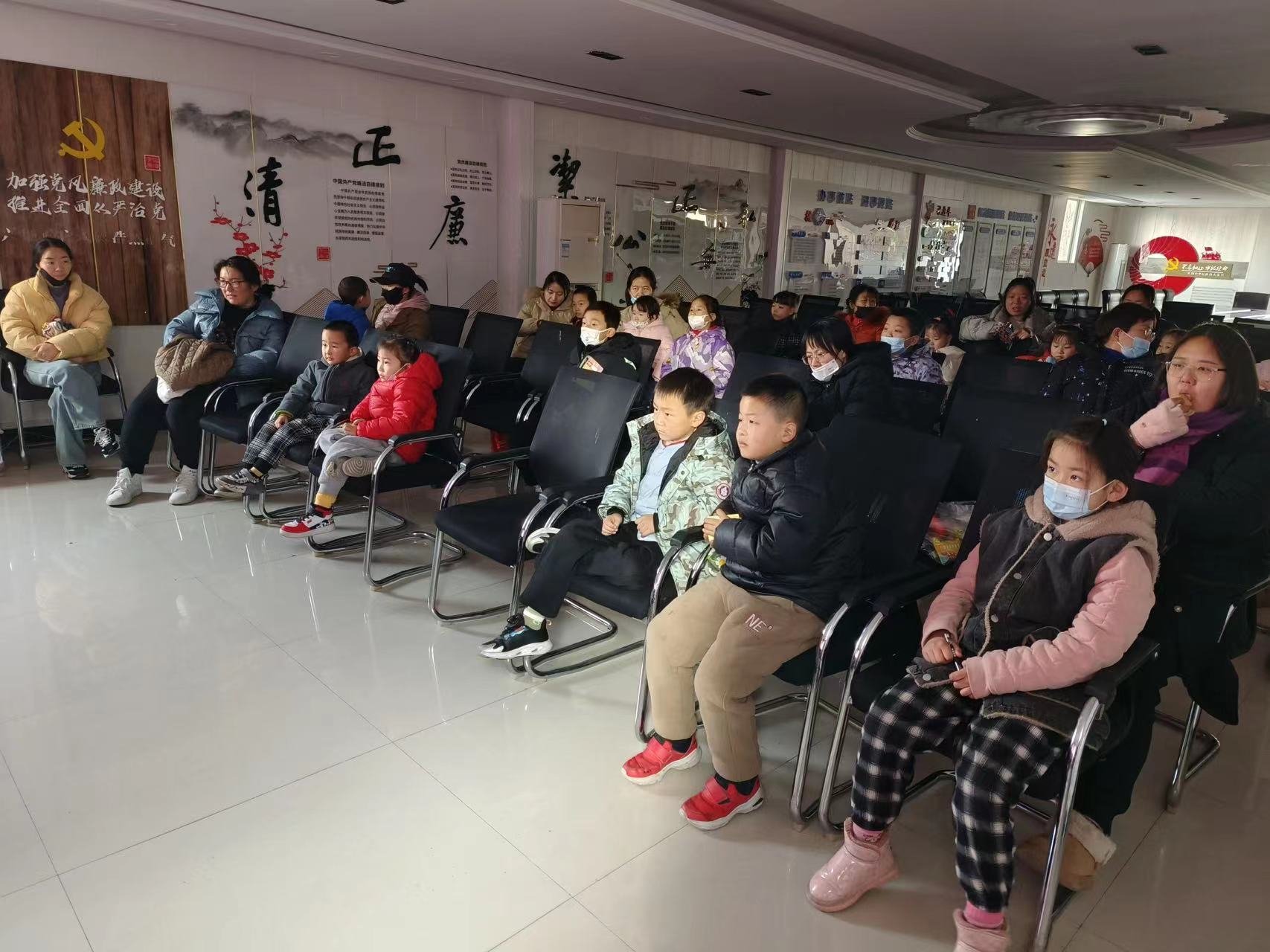 1704693366511149.jpg f6f86d7d490cf4b758984500f0743df.jpg