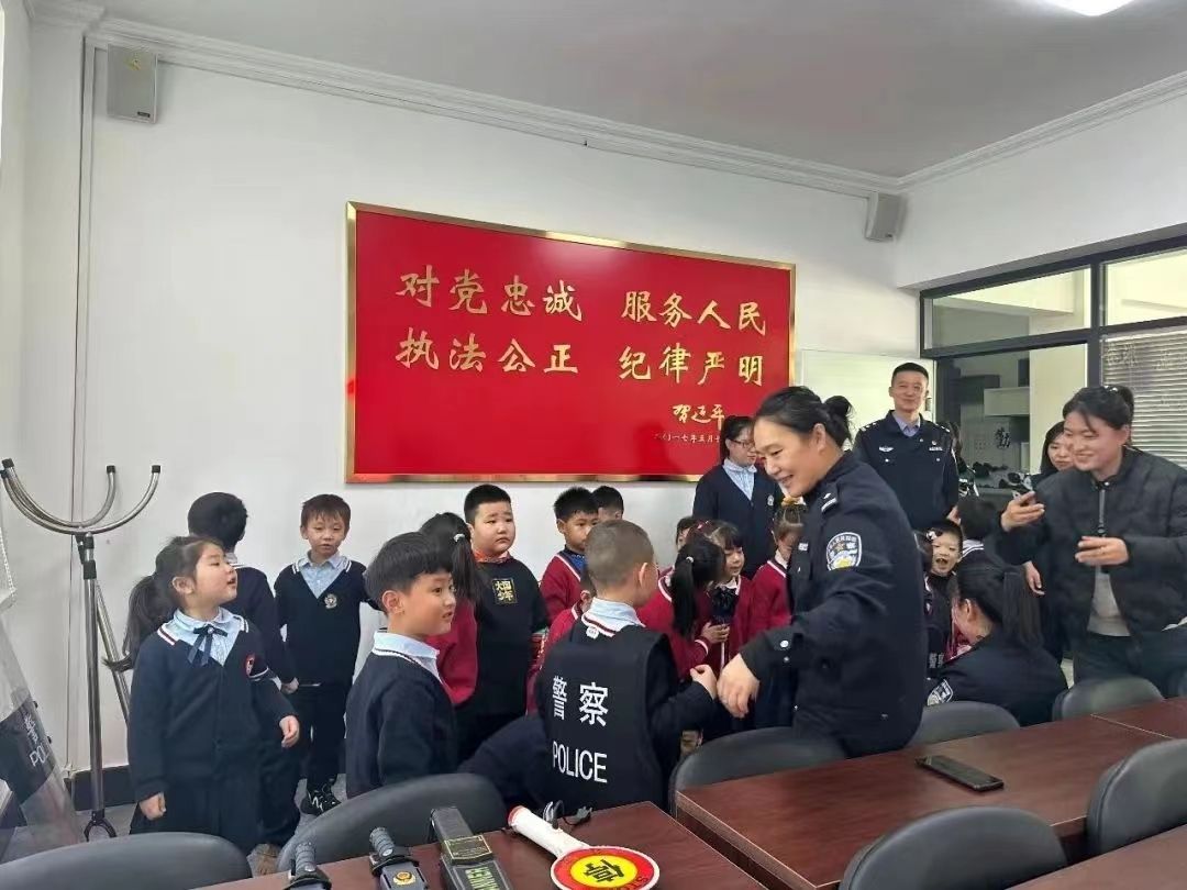 1705279838630292.jpg 1665502708.jpg