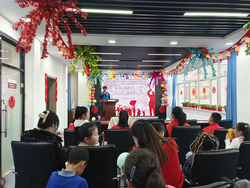 1707275207861041.jpg 元宝山区平庄城区街道吉祥社区讲述红色故事活动照片3_副本.jpg