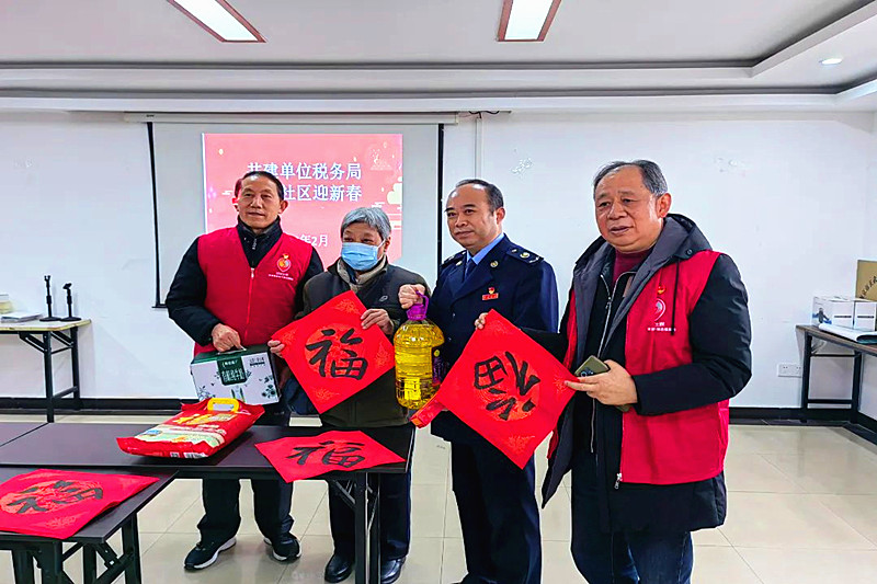 1708046280794617.jpg 江苏省南京市玄武区大石桥社区关工委联合开展新春走访慰问活动(1) (2).jpg