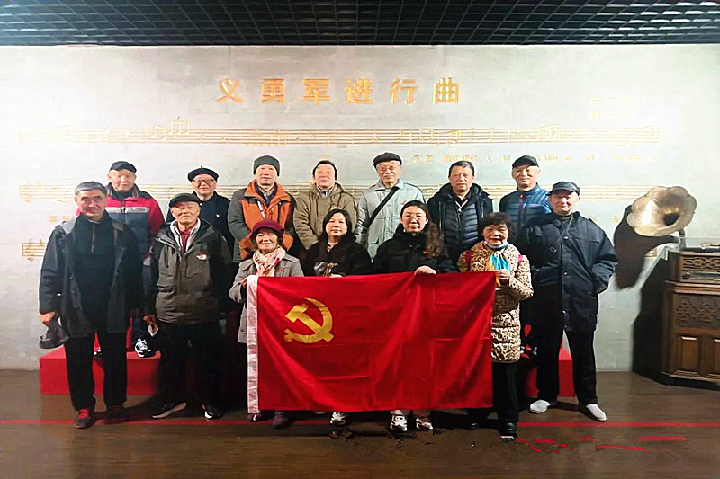 1708130874691584.jpg 江苏省南京市玄武区锁四社区关工委组织参观南京民间抗日战争博物馆 (2).jpg