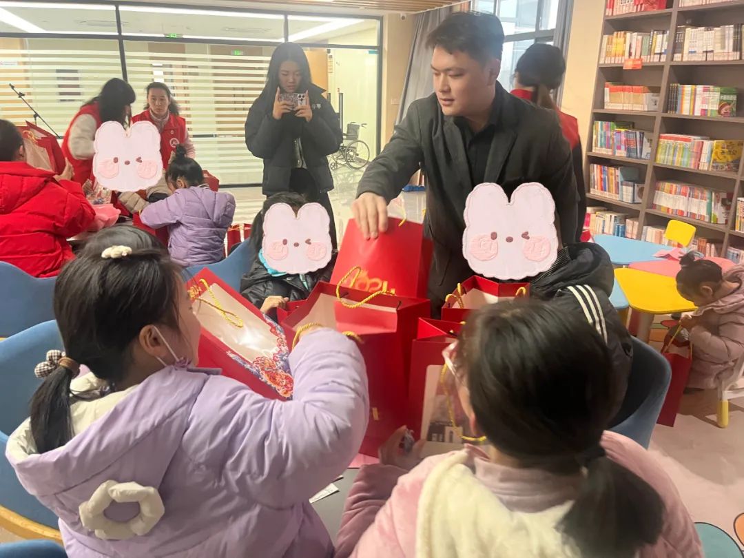 1708246671160006.jpg 129496fc3d0af46a16df68f4fc19b317.jpg