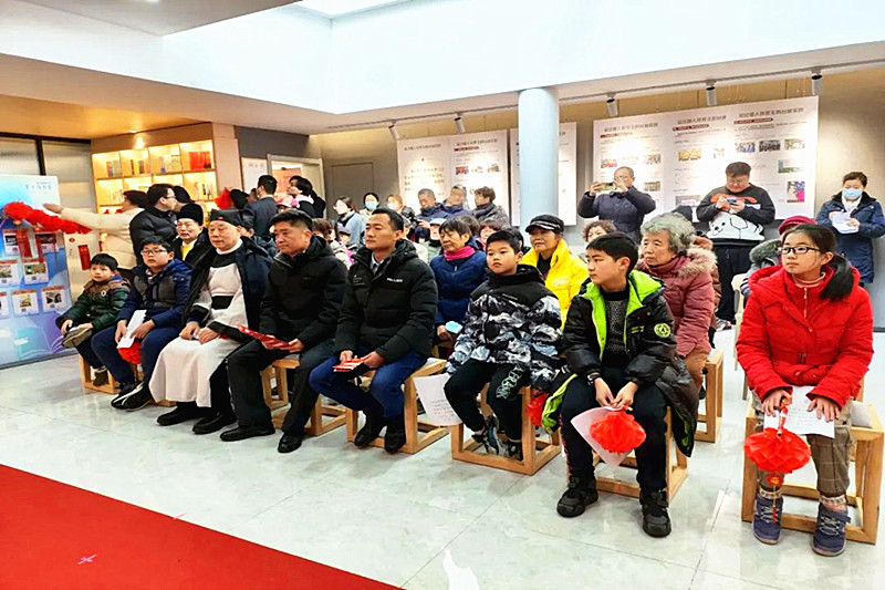 江苏省南京市玄武区台城花园社区关工委开展“趣味猜灯谜，欢喜闹元宵”元宵节活动(1).jpg