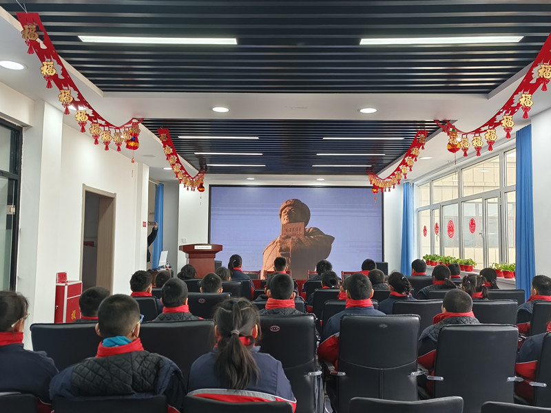 元宝山区星光小学学雷锋活动启动仪式照片5_副本.jpg