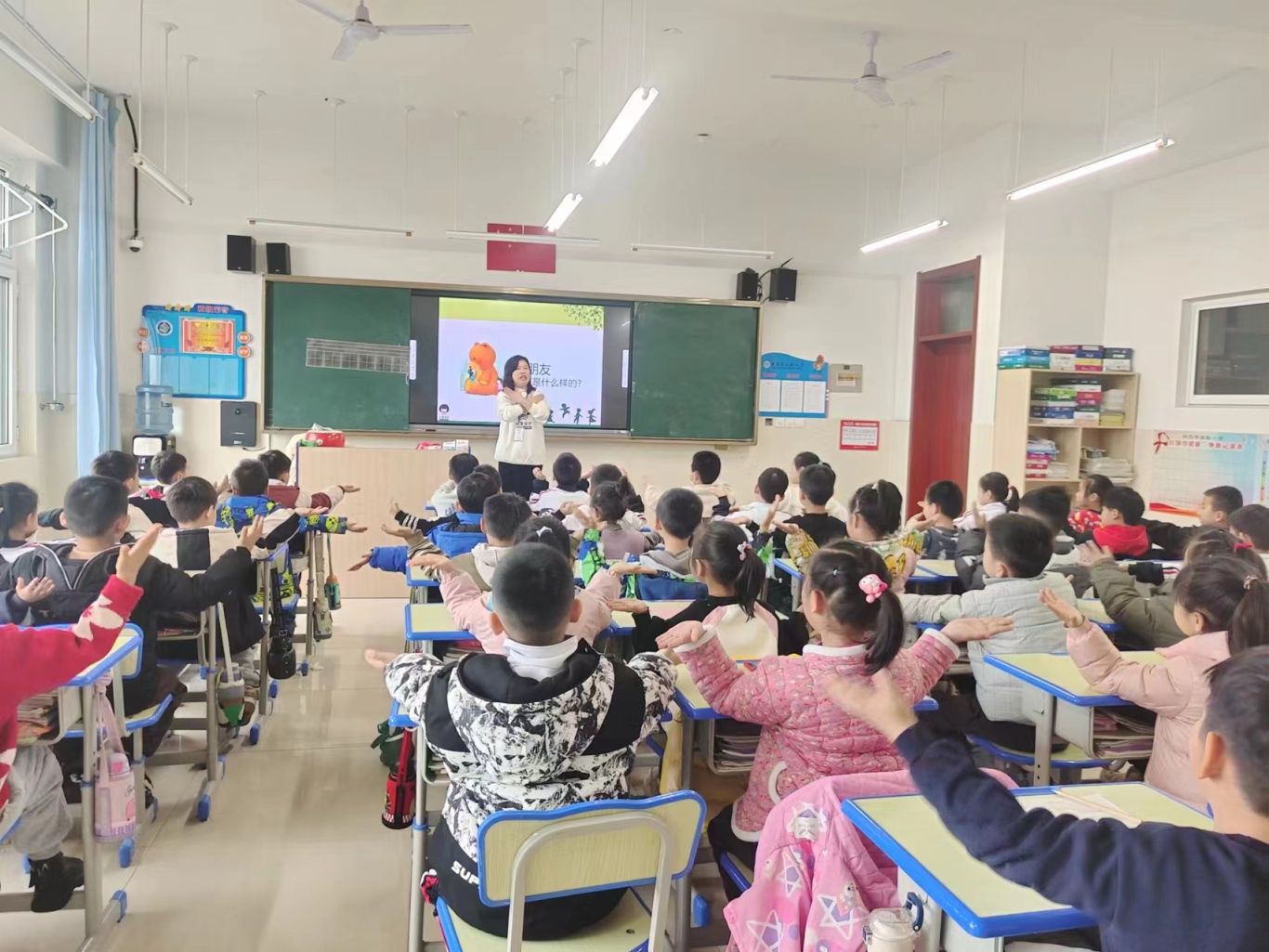 女童保护1.jpg