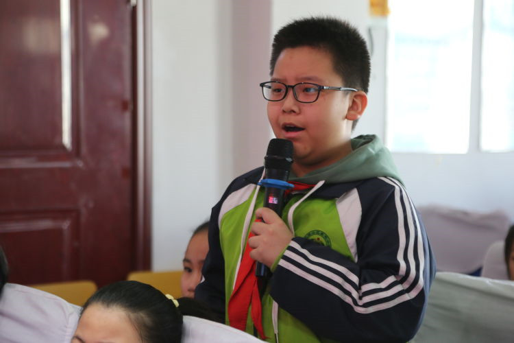 元宝山区星光小学“五老”进校园活动照片4jpg_副本.jpg