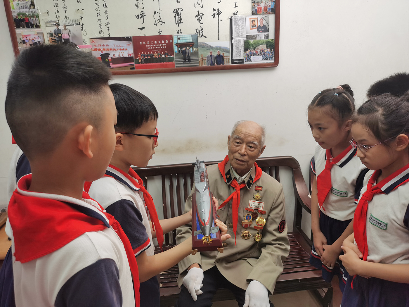 红领巾寻访吕爷爷 (11).jpg