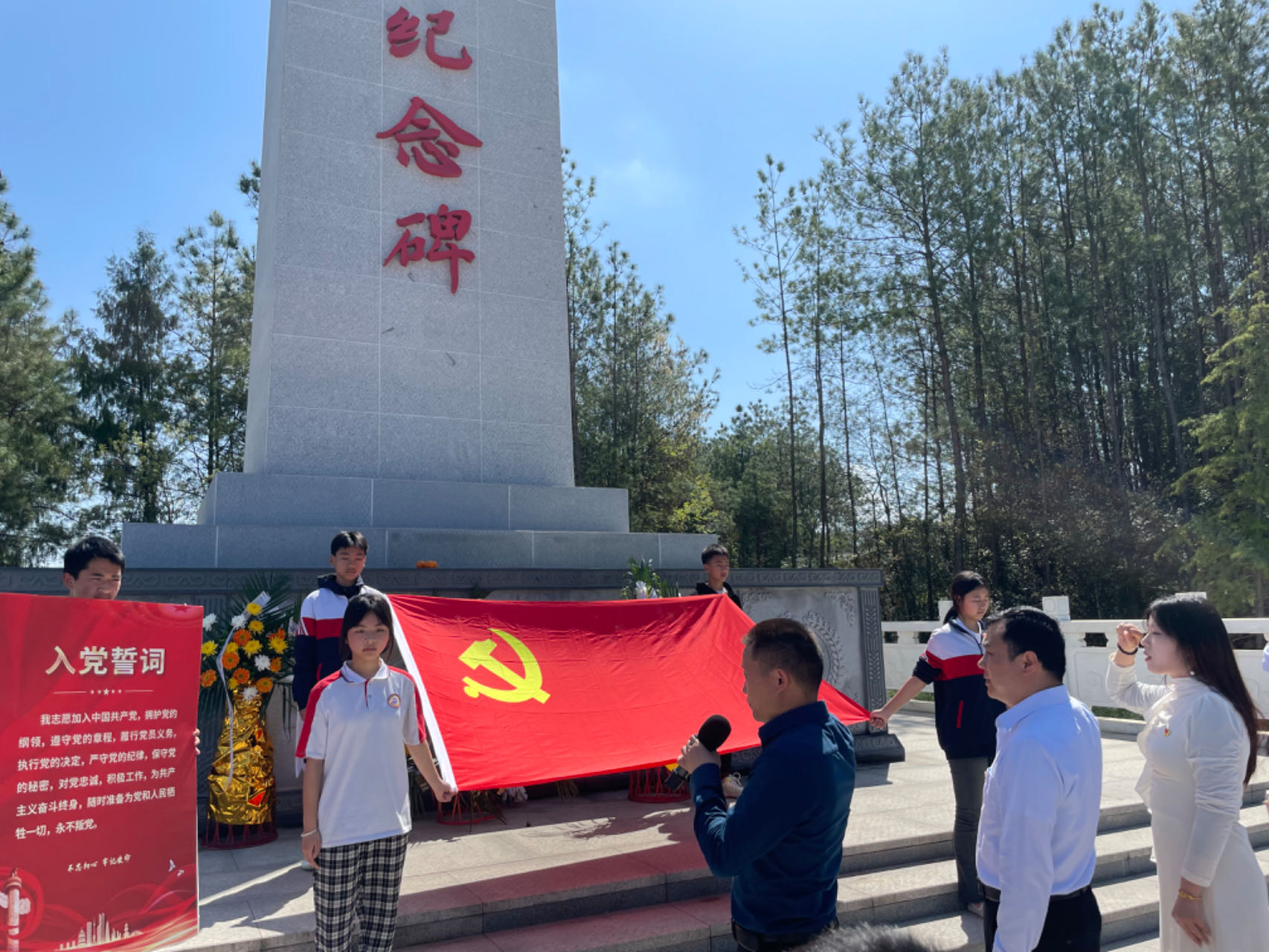 1712122250577989.jpg 彭2.jpg