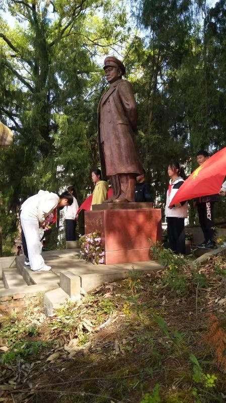 1712122586859421.jpg 白2.jpg