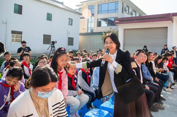 1732197580194116.png 桃源镇莫道桑榆晚 为霞尚满天3.png