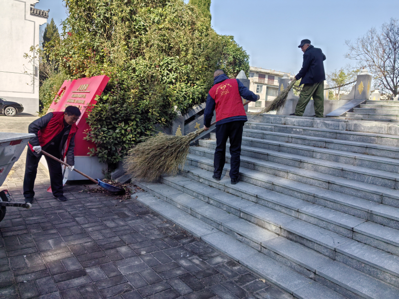 1732951463522200.jpg 11.30清扫陵园3.jpg