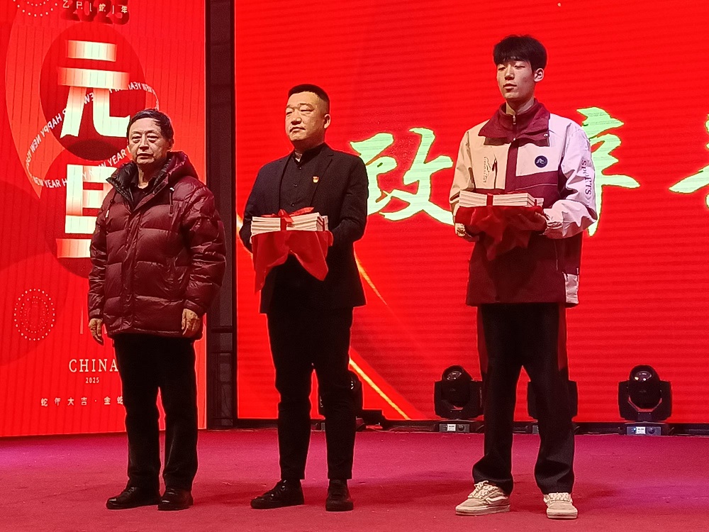 1736732118155595.jpg 614b90c0910d0800a167b6662a3a1f9.jpg