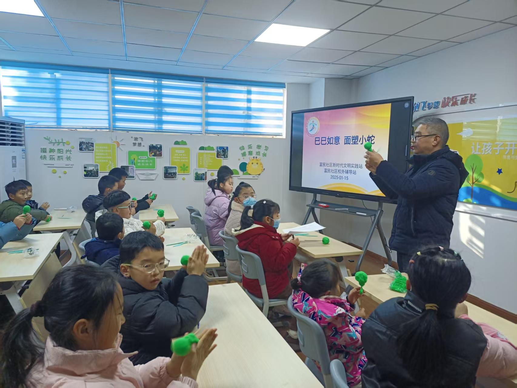 1736921702468242.jpg 112ff2b161fa87472202fb9eedafa10.jpg