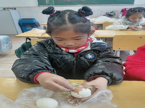 1737082076427273.jpg 铁岭镇中心校以学促做3_副本.jpg