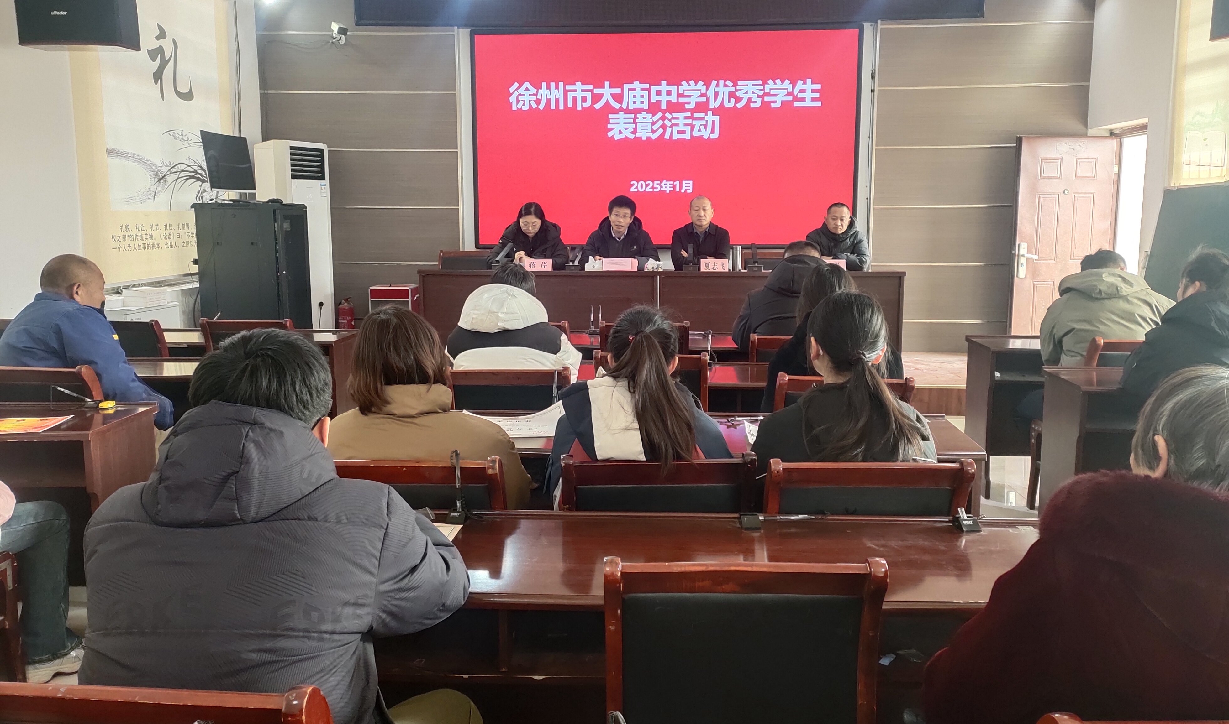 1737513549264617.jpg ff70c8ab5ebf961061214f0dc0725c0.jpg