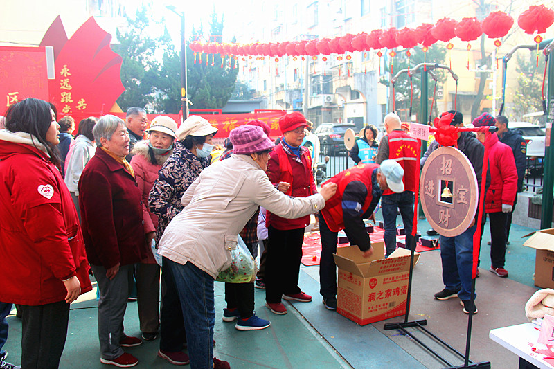 1737590503894716.jpg 江苏省南京市秦淮区武定新村社区关工委联合举办“灵蛇贺岁?福满社区”迎新春主题活动(2).jpg