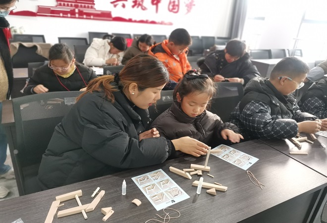 震泽镇花木桥村节气探农事 大寒知木犁2.jpg