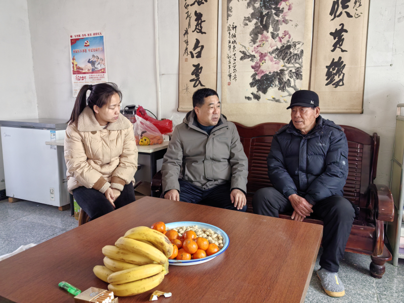 1.22春节慰问2.jpg