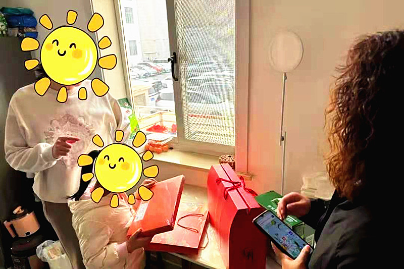 江苏省南京市玄武区新街口街道关工委开展新春“关爱困境儿童”慰问活动 (3).jpg