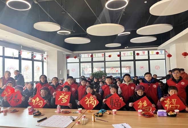 【桃源镇】 铜罗小学在缤纷冬日里开展“五心”教育系列实践活动1.情暖敬老院，歌舞迎新年_proc--.jpg