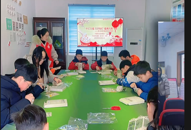 平望镇平安村千灯万福 福满元宵 巧手制灯.png