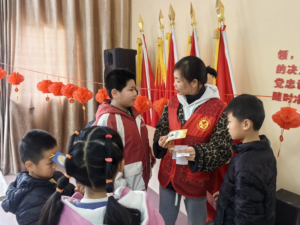 小朋友们猜元宵灯谜 (1)1.jpg