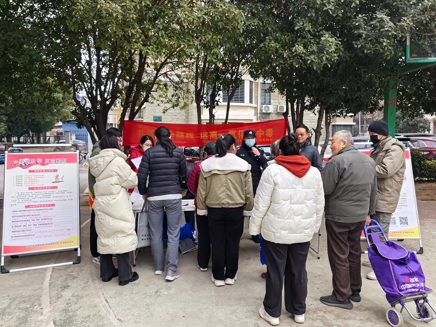 1739497912496157.jpg 5C4FD1A533F66A8714F3FCDF83746B02.jpg