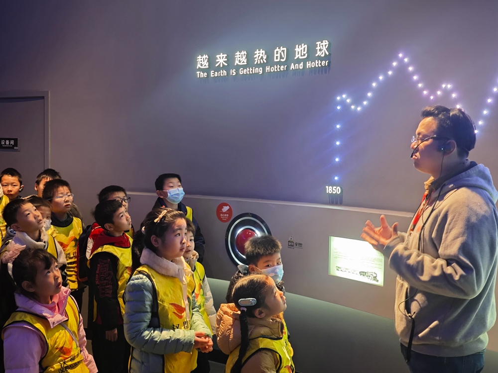 汉郡社区：科学探索 筑梦未来1_副本.jpg