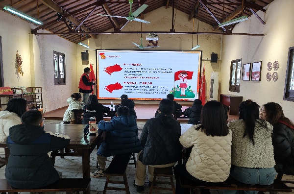 【震泽镇】童心向党 犇腾向前 金星村关工委引领青少年学习党史2.jpg