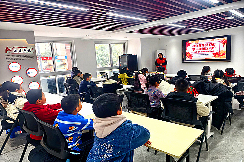 江苏省南京市雨花台区高家库社区关工委开展“寻年味乐赏春俗，享年趣游戏缤纷”青少年冬令营暨迎春节活动(1).jpg