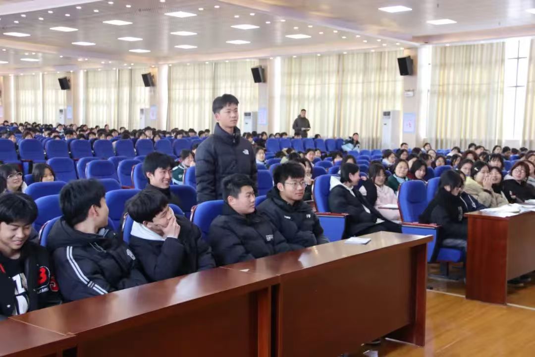 法治润心田 护航成长路2.jpg