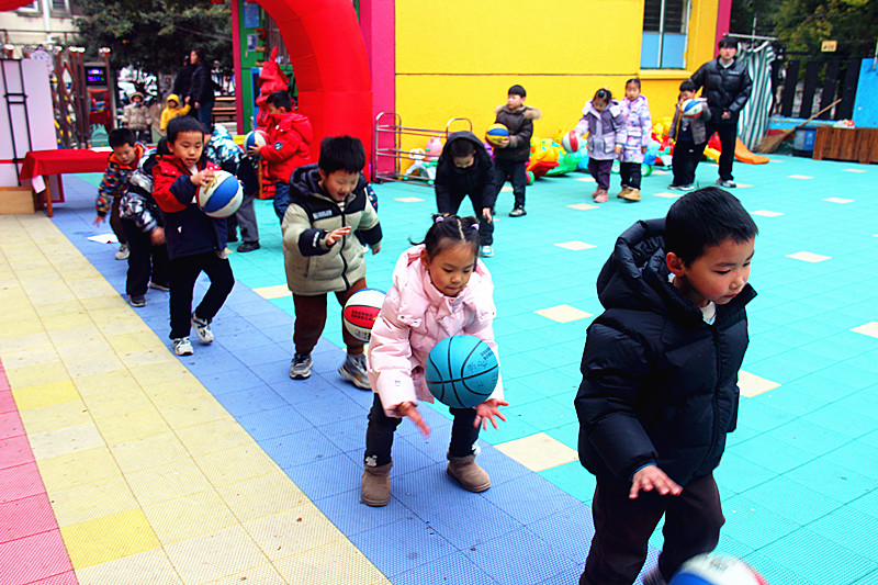 江苏省南京市玄武区玄武湖街道关工委联合组织开展青少年篮球培训，助力篮球梦启航 (6).jpg